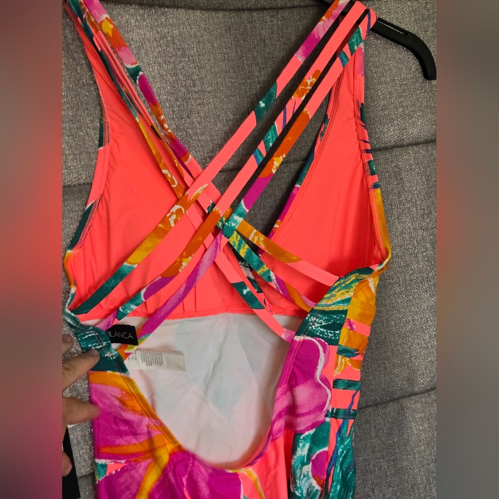 New With Tags La Blanca Isla Del Sol One-Piece Swimsuit, Mutli, Women's 8 - Picture 2 of 10
